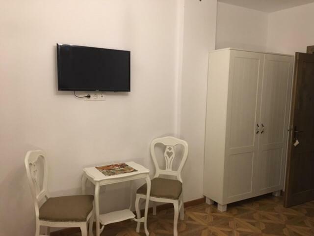 바일레 투슈나드 Casa Karola Haz B&B 외부 사진